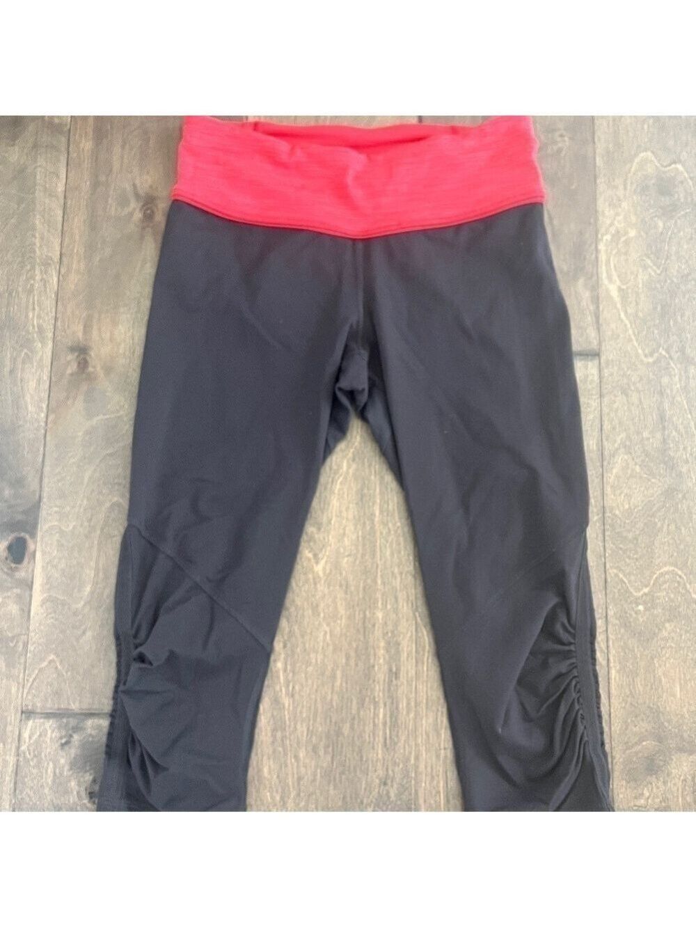 LULULEMON speed Crop leggings Size 6